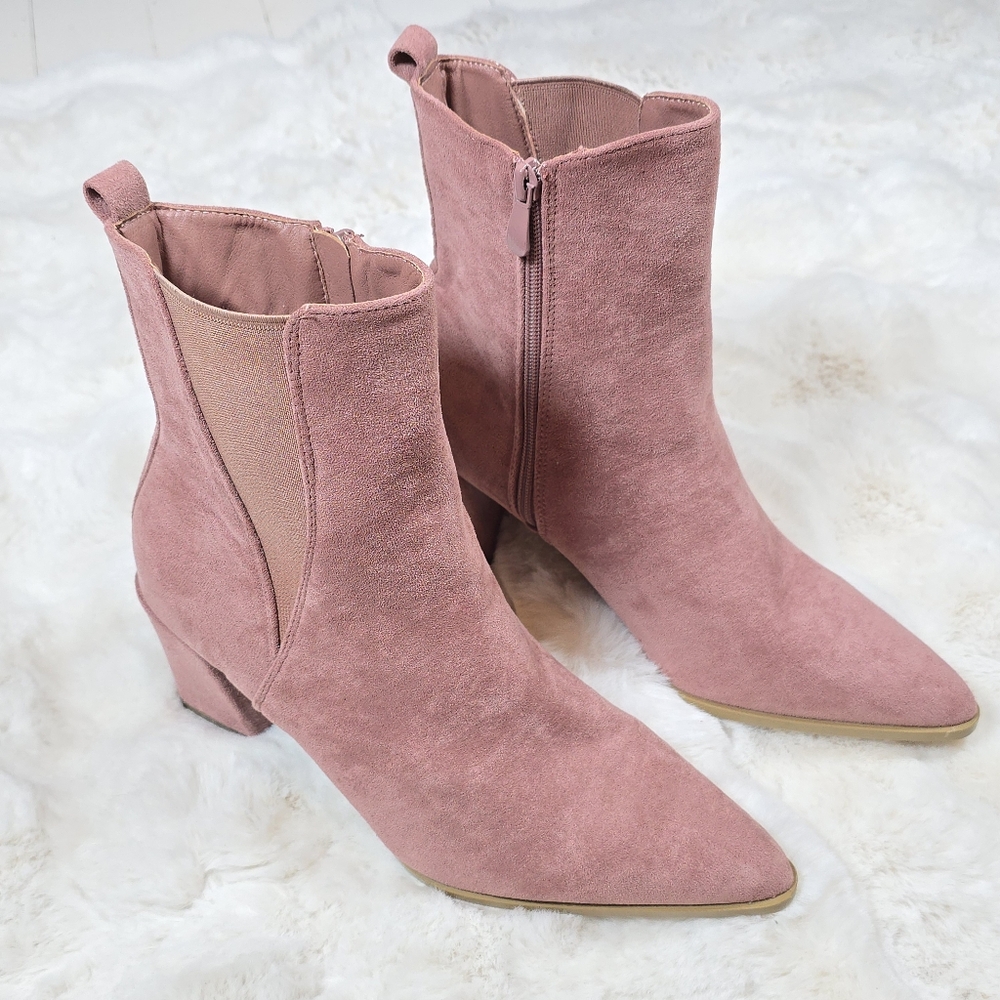 Mata Women's Vibin Around Velvet Zip Up Booties 10 Pink Velour Boots Vegan New